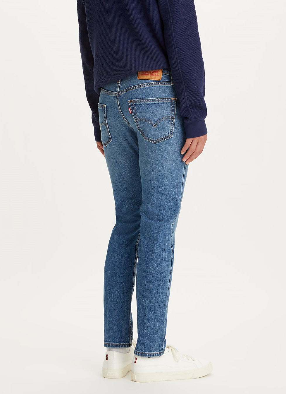 pantalones-jeans-levis-502-taper-come-closer-p-ca